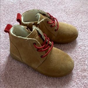 Toddler Ugg size 8